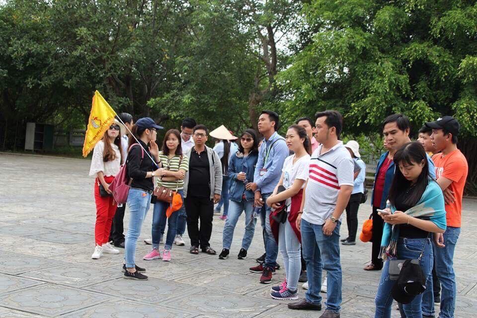 nghề hướng dẫn viên du lịch