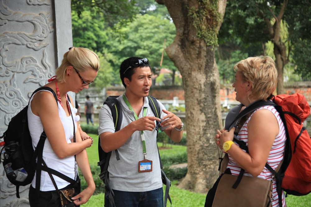 nghề hướng dẫn viên du lịch