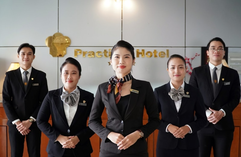 quản lý nhà hàng khách sạn