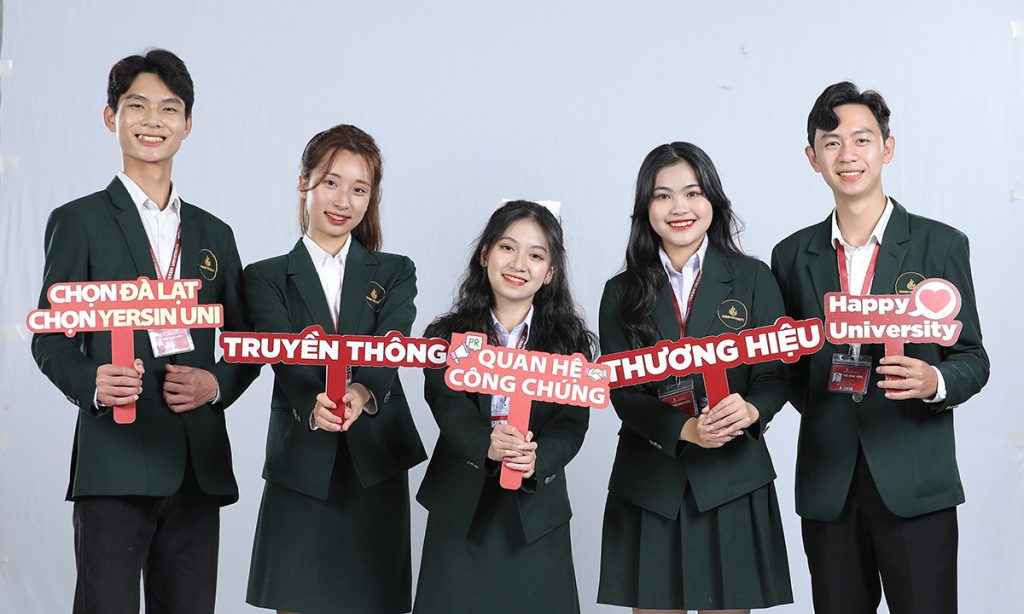 Mức lương của ngành quan hệ công chúng theo từng vị trí công việc