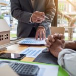 trưởng phòng kinh doanh bất động sản quản lý đội ngũ sales